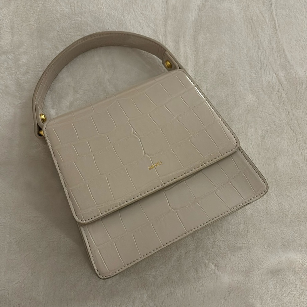 JW PEI purse